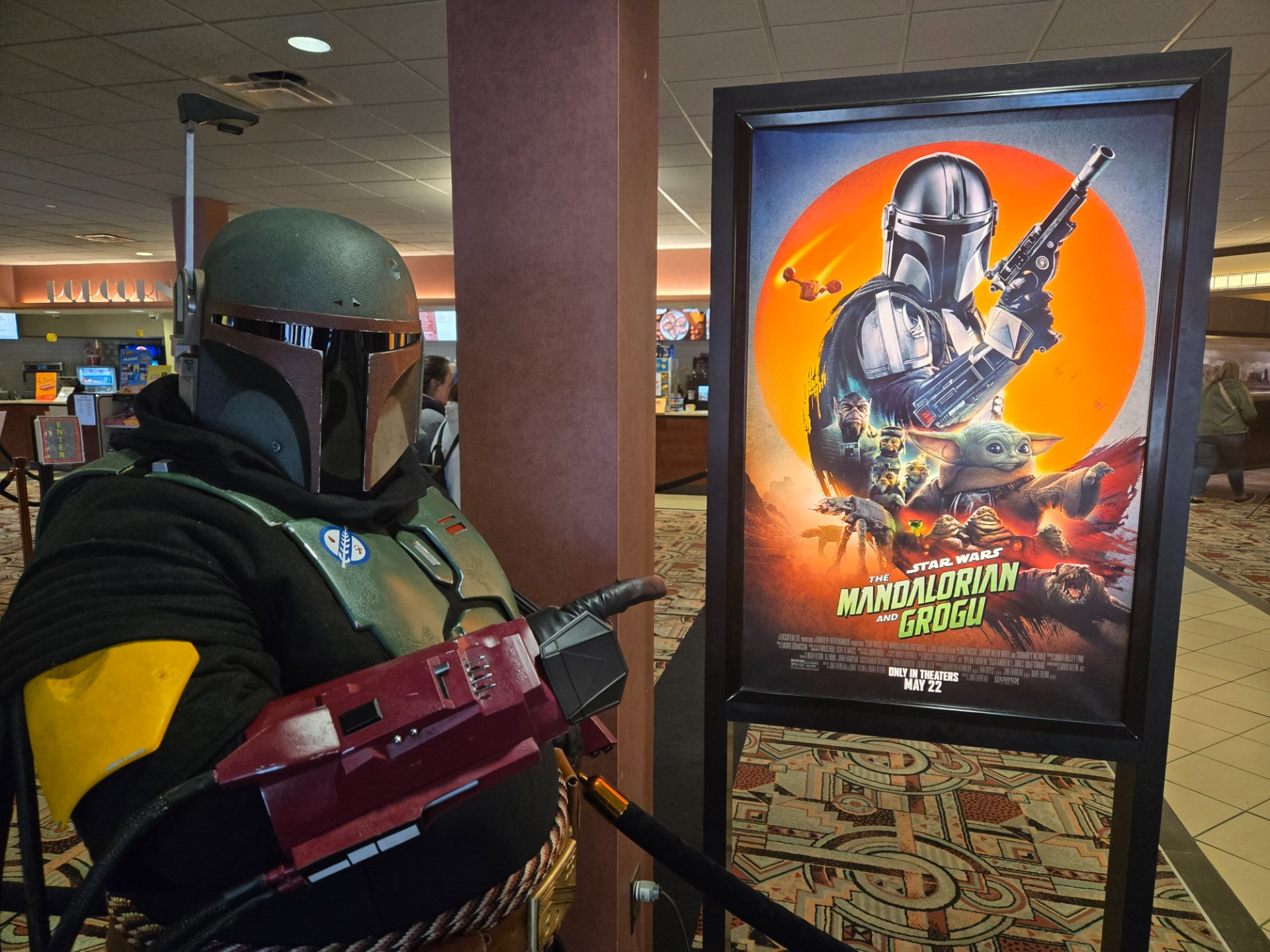 Mando and Grogu Premier (Point Cinema)